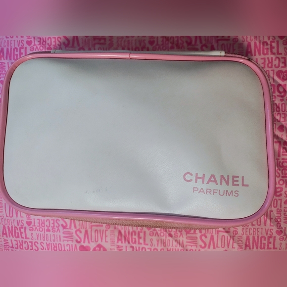 CHANEL Parfums vintage Cosmetics Bag - Picture 2 of 13